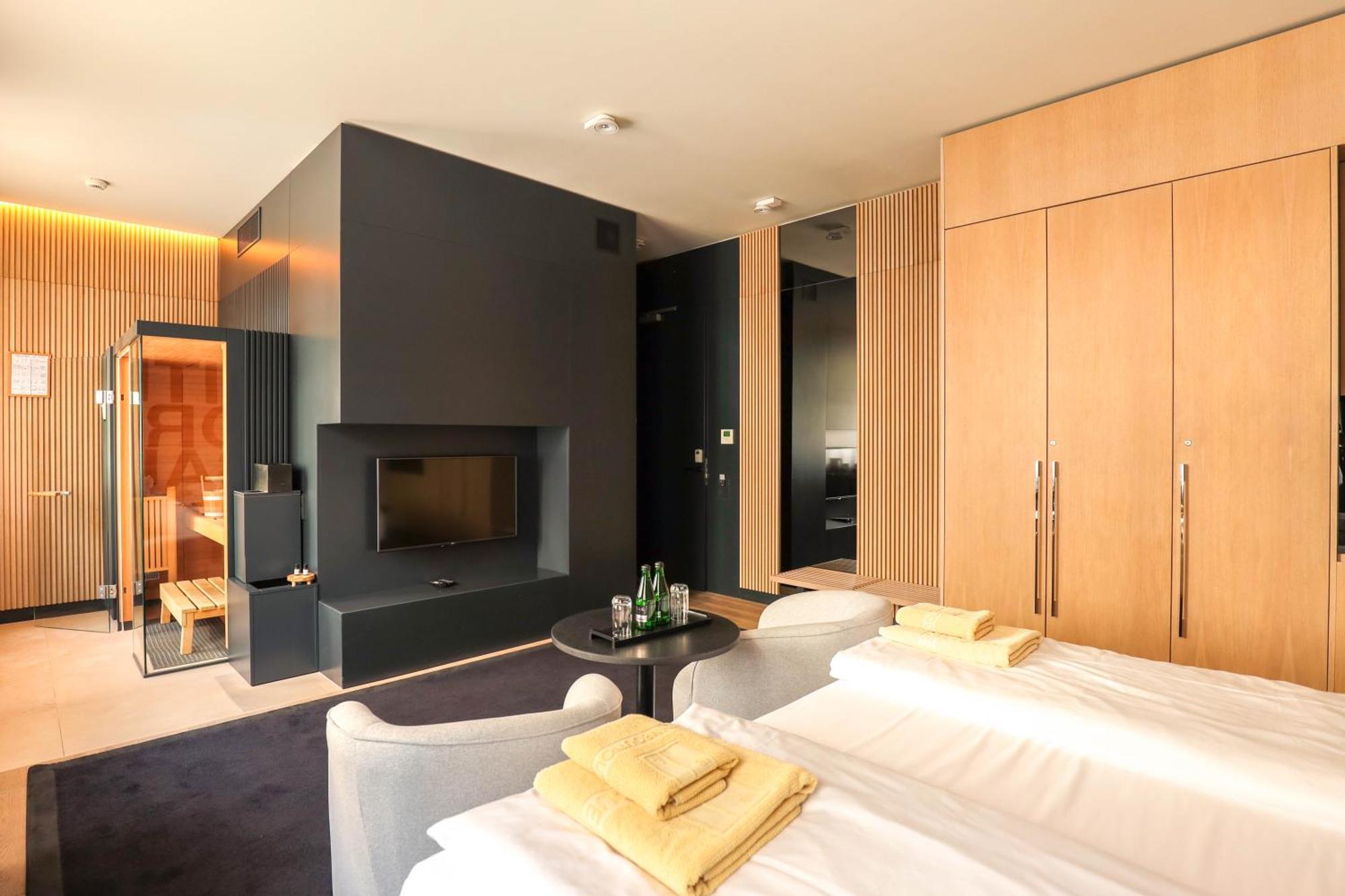 Ilonn Boutique Limanowskiego Hotel 4*