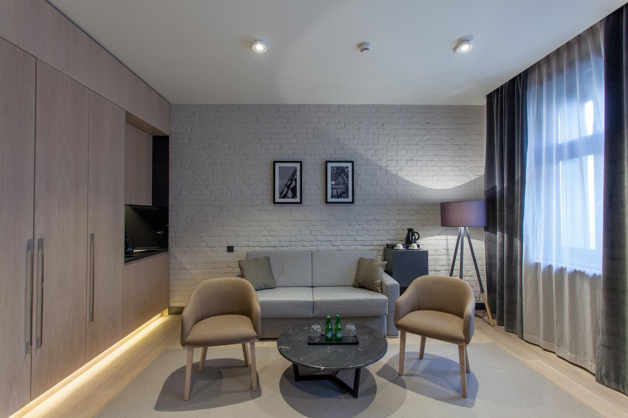 Ilonn Boutique Limanowskiego 4*